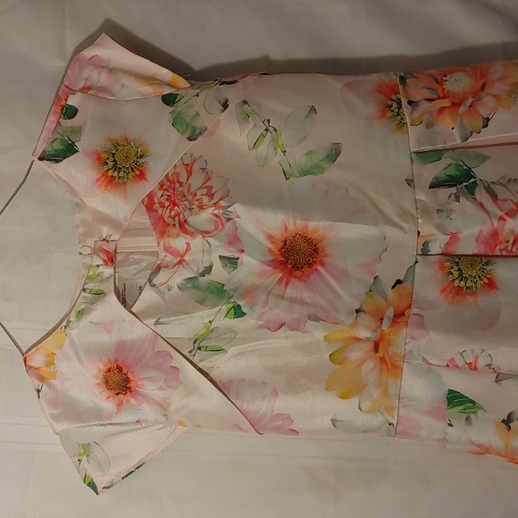 Bonnie Jean Dress - Picture 2 of 6